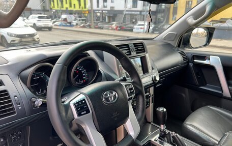 Toyota Land Cruiser Prado 150 рестайлинг 2, 2010 год, 2 500 000 рублей, 22 фотография