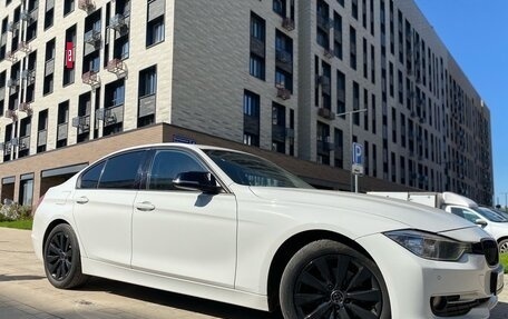 BMW 3 серия, 2014 год, 2 200 000 рублей, 2 фотография