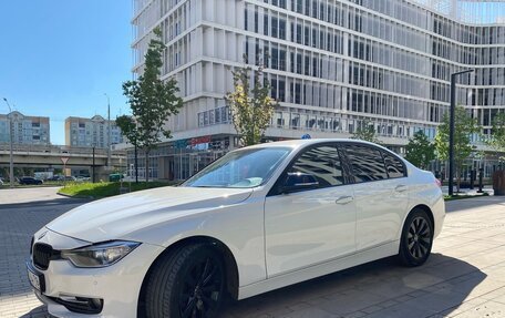 BMW 3 серия, 2014 год, 2 200 000 рублей, 15 фотография