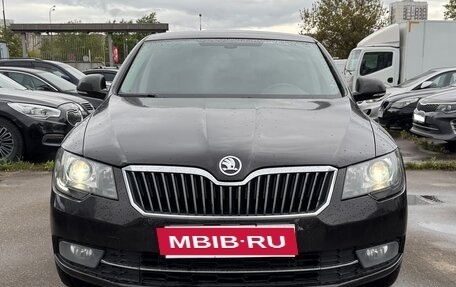 Skoda Superb III рестайлинг, 2013 год, 902 000 рублей, 1 фотография