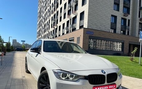 BMW 3 серия, 2014 год, 2 200 000 рублей, 16 фотография