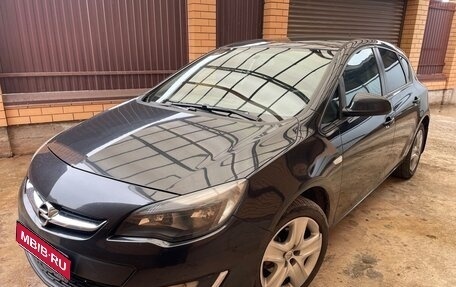 Opel Astra J, 2012 год, 850 000 рублей, 1 фотография