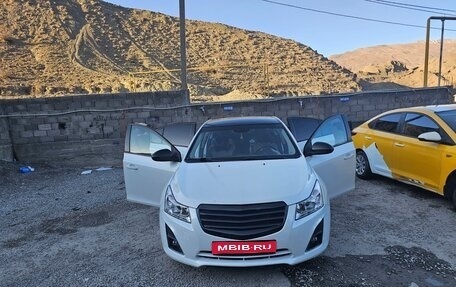 Chevrolet Cruze II, 2011 год, 800 000 рублей, 1 фотография