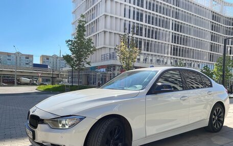 BMW 3 серия, 2014 год, 2 200 000 рублей, 19 фотография