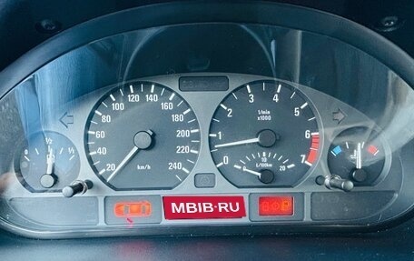 BMW 3 серия, 2003 год, 820 000 рублей, 18 фотография