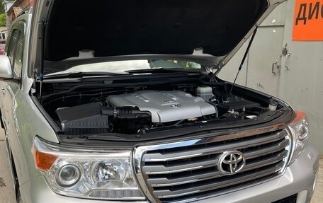 Toyota Land Cruiser 200, 2008 год, 3 000 000 рублей, 11 фотография