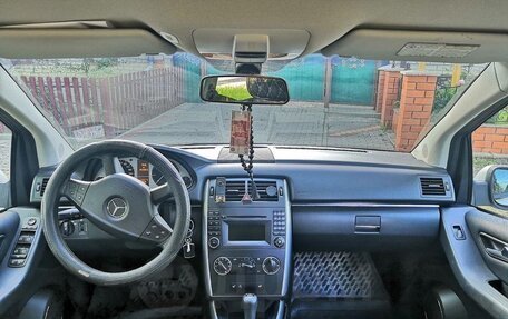 Mercedes-Benz B-Класс, 2010 год, 930 000 рублей, 3 фотография
