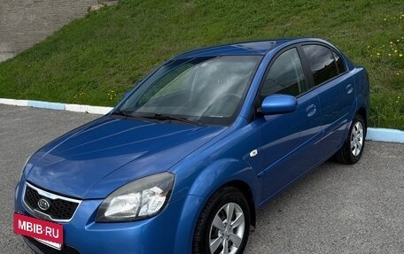 KIA Rio II, 2010 год, 700 000 рублей, 8 фотография