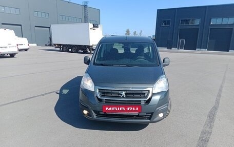 Peugeot Partner II рестайлинг 2, 2021 год, 1 500 000 рублей, 4 фотография