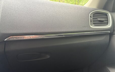 Volvo V40 II рестайлинг, 2014 год, 1 500 000 рублей, 24 фотография