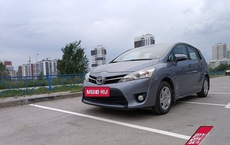 Toyota Verso I, 2013 год, 1 650 000 рублей, 9 фотография