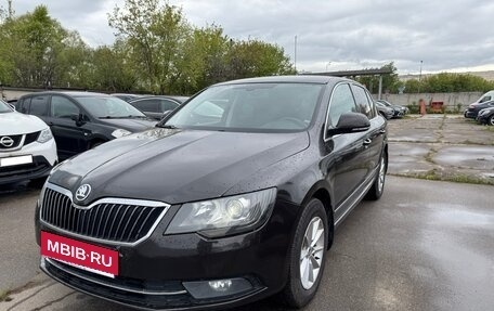 Skoda Superb III рестайлинг, 2013 год, 902 000 рублей, 2 фотография