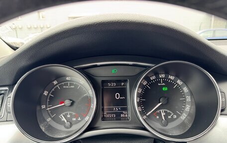 Skoda Superb III рестайлинг, 2013 год, 902 000 рублей, 14 фотография