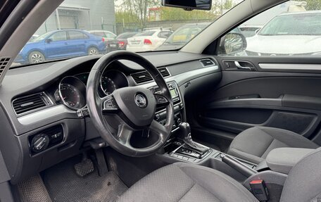 Skoda Superb III рестайлинг, 2013 год, 902 000 рублей, 18 фотография