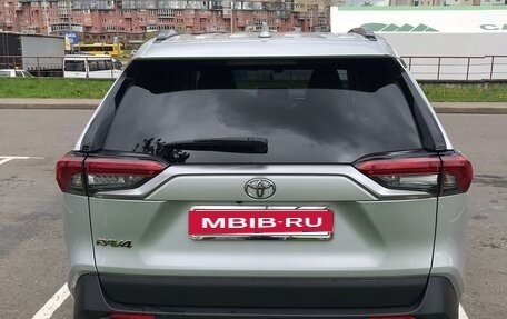 Toyota RAV4, 2020 год, 3 100 000 рублей, 6 фотография