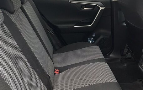Toyota RAV4, 2020 год, 3 100 000 рублей, 15 фотография