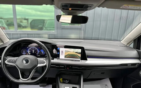 Volkswagen Golf VIII, 2022 год, 1 890 000 рублей, 6 фотография