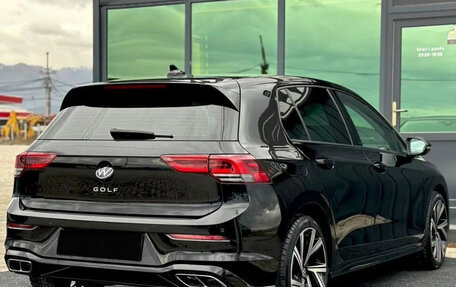 Volkswagen Golf VIII, 2022 год, 1 890 000 рублей, 4 фотография