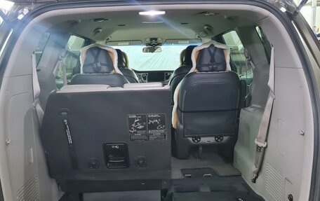KIA Sedona III, 2016 год, 2 330 000 рублей, 4 фотография