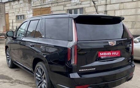 Cadillac Escalade V, 2023 год, 13 000 000 рублей, 5 фотография