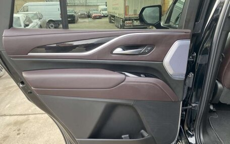 Cadillac Escalade V, 2023 год, 13 000 000 рублей, 14 фотография