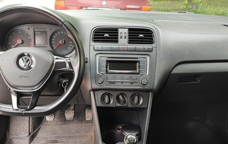 Volkswagen Polo VI (EU Market), 2015 год, 1 000 000 рублей, 8 фотография