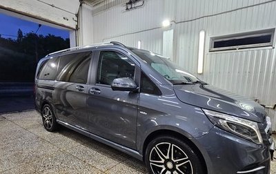 Mercedes-Benz V-Класс, 2017 год, 6 350 000 рублей, 1 фотография