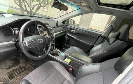 Toyota Camry, 2016 год, 1 540 000 рублей, 6 фотография