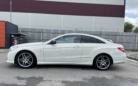 Mercedes-Benz E-Класс, 2012 год, 1 800 000 рублей, 3 фотография