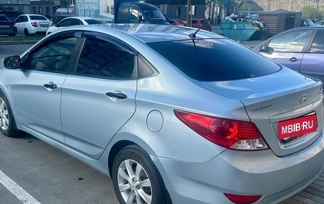 Hyundai Solaris II рестайлинг, 2014 год, 1 050 000 рублей, 3 фотография