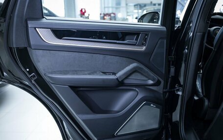 Porsche Cayenne III, 2025 год, 33 900 000 рублей, 24 фотография