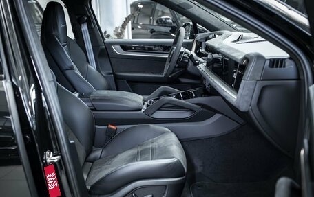 Porsche Cayenne III, 2025 год, 33 900 000 рублей, 32 фотография