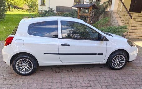 Renault Clio III, 2009 год, 660 000 рублей, 2 фотография
