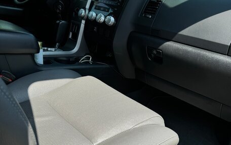 Toyota Tundra II, 2012 год, 3 950 000 рублей, 10 фотография