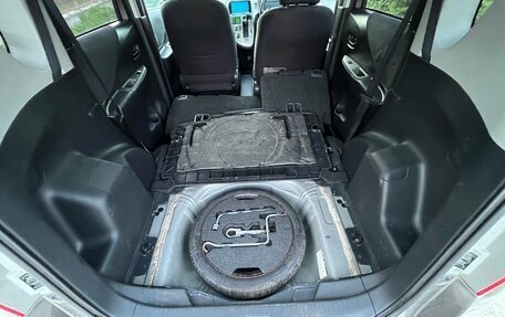 Toyota Ractis I, 2005 год, 565 000 рублей, 10 фотография