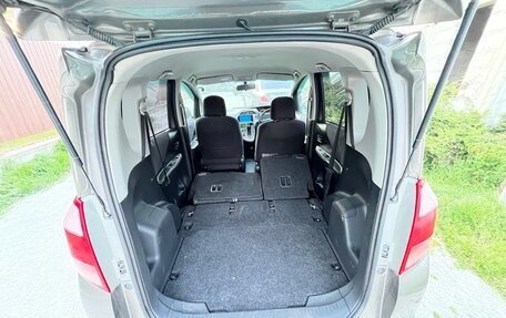 Toyota Ractis I, 2005 год, 565 000 рублей, 9 фотография
