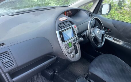 Toyota Ractis I, 2005 год, 565 000 рублей, 14 фотография