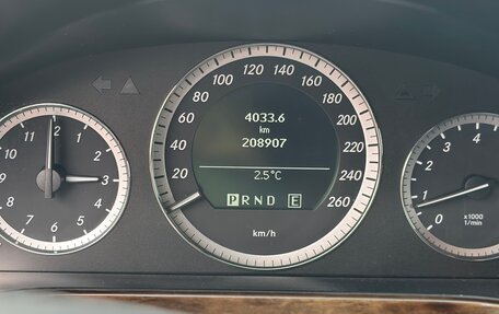 Mercedes-Benz E-Класс, 2011 год, 1 500 000 рублей, 6 фотография