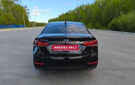 Hyundai Solaris II рестайлинг, 2018 год, 1 000 000 рублей, 4 фотография