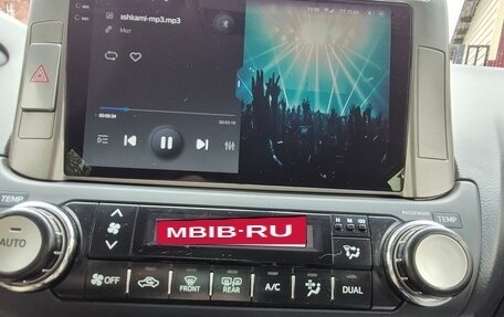 Toyota Land Cruiser Prado 150 рестайлинг 2, 2013 год, 2 700 000 рублей, 15 фотография
