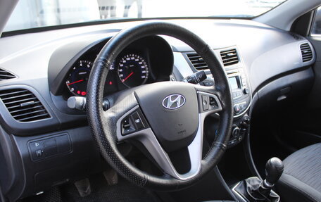 Hyundai Solaris II рестайлинг, 2014 год, 930 000 рублей, 7 фотография
