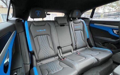 Lamborghini Urus I, 2023 год, 34 000 000 рублей, 24 фотография