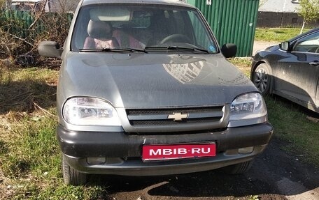 Chevrolet Niva I рестайлинг, 2005 год, 270 000 рублей, 1 фотография