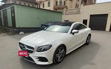 Mercedes-Benz E-Класс, 2019 год, 4 200 000 рублей, 2 фотография