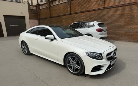 Mercedes-Benz E-Класс, 2019 год, 4 200 000 рублей, 8 фотография