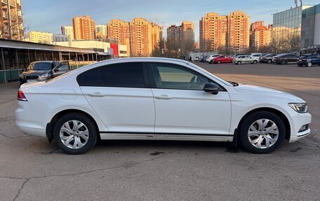 Volkswagen Passat B8 рестайлинг, 2016 год, 1 520 000 рублей, 4 фотография