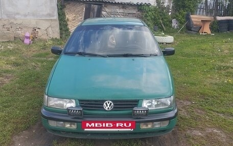 Volkswagen Passat B4, 1994 год, 200 000 рублей, 3 фотография
