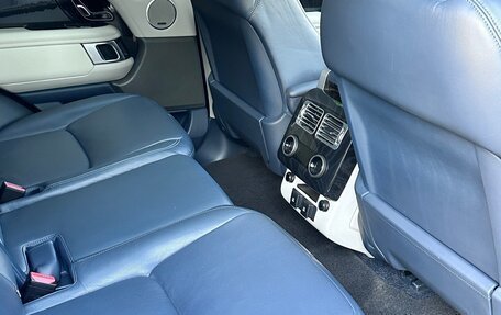 Land Rover Range Rover IV рестайлинг, 2018 год, 6 500 000 рублей, 8 фотография