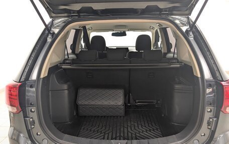 Mitsubishi Outlander III рестайлинг 3, 2016 год, 1 745 000 рублей, 4 фотография