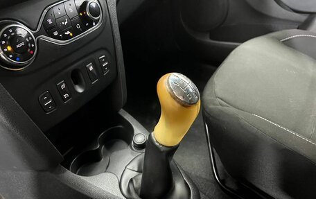 Renault Sandero II рестайлинг, 2015 год, 740 000 рублей, 30 фотография